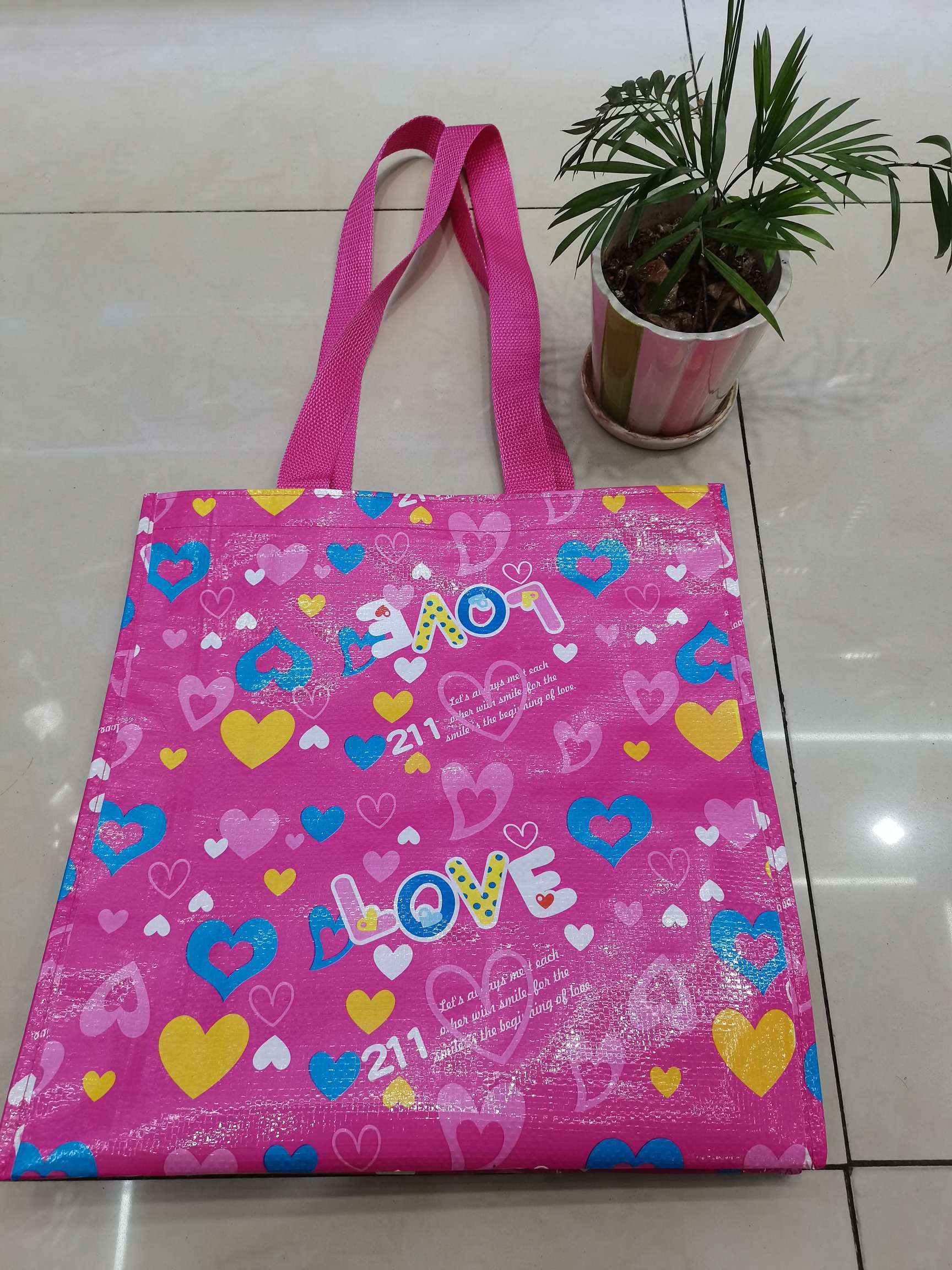 Color-printed laminated PP open pocket details Picture