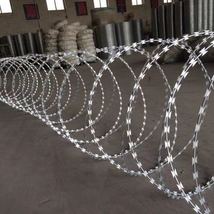 刀片刺绳Razor wire fencing