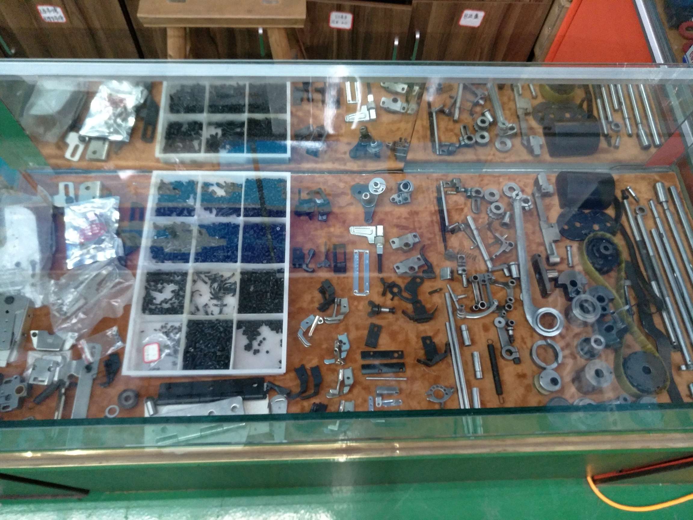 Yiwu Jun 'an Sewing Equipment Co., LTD describe pic - 7