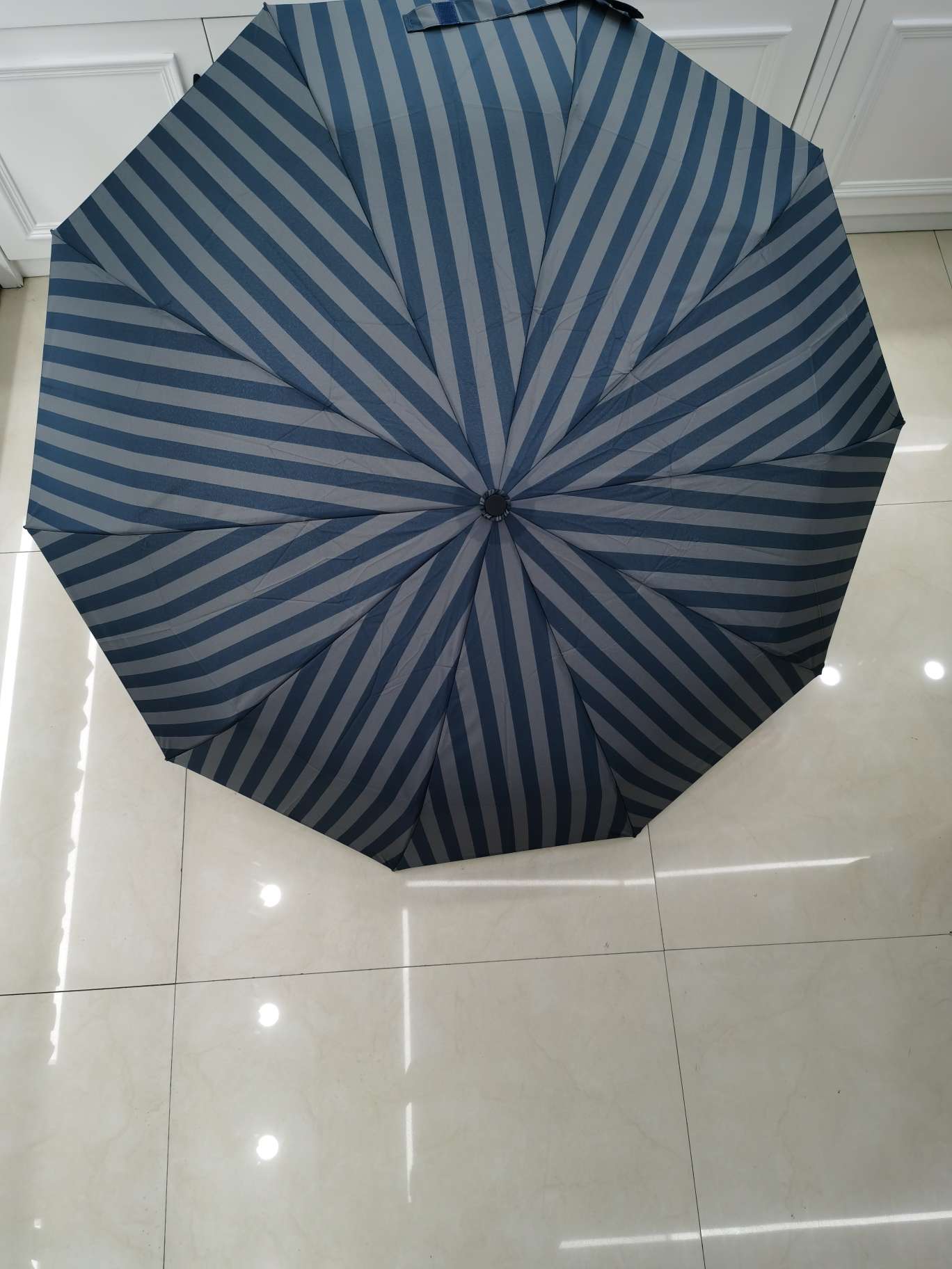 58.5x10k three-fold self-opening and closing aluminum frame windproof umbrella, item number 3239 Specification image