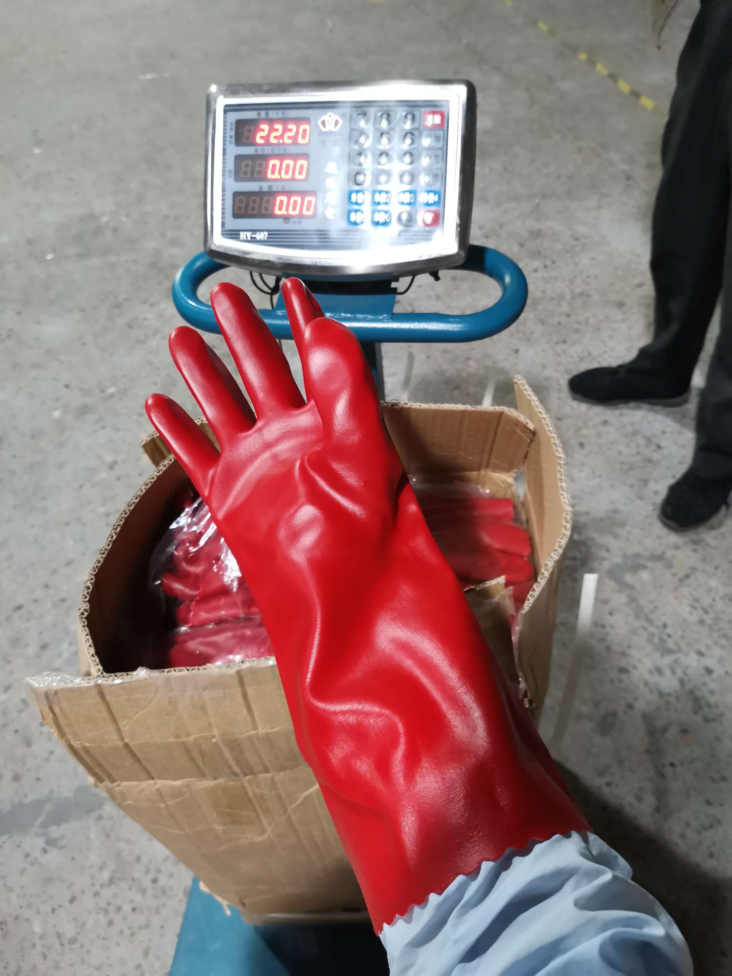 قفازات مقاومة للزيت من طراز PVC35CM details Picture