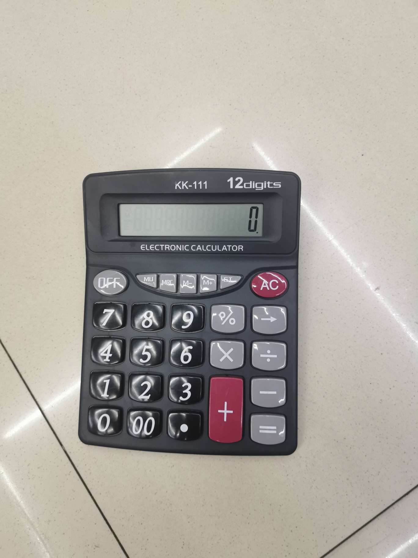 大屏幕的台式计算器