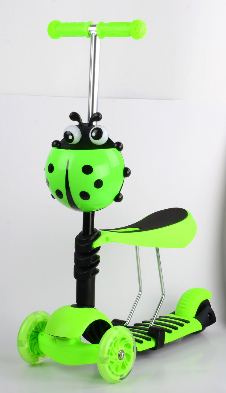 New lightweight folding electric skateboard Application Scenario