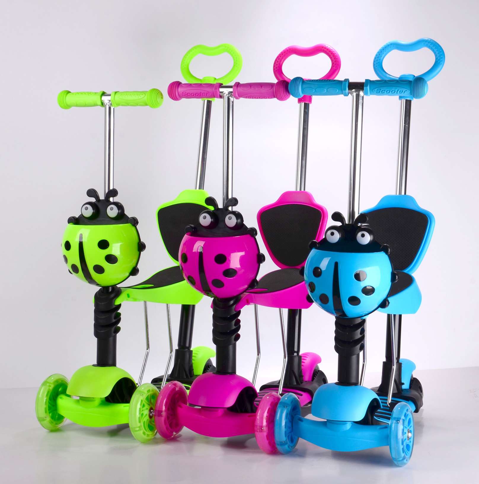 New lightweight folding electric skateboard Item Picture