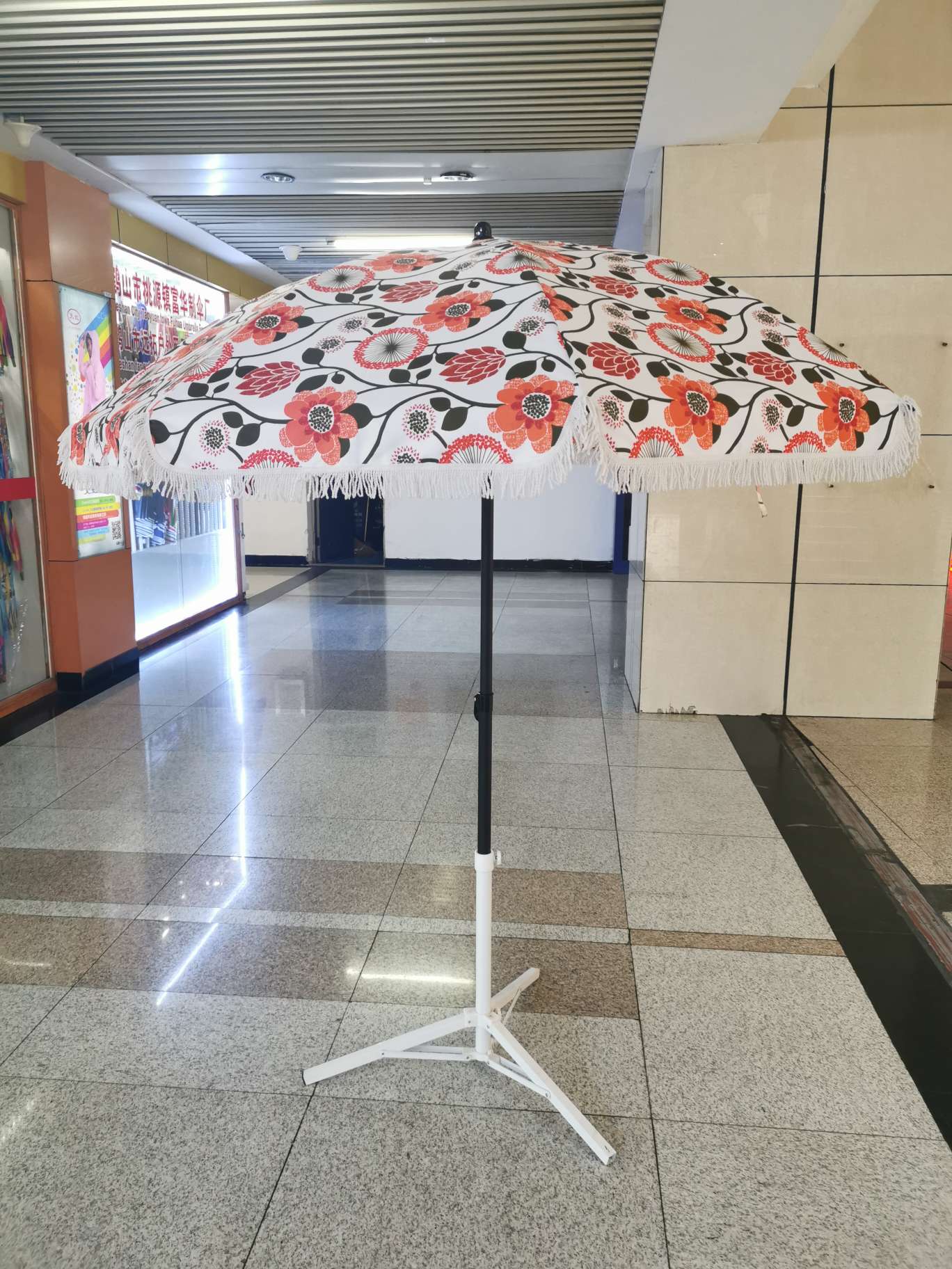 Hengyang brand outdoor rain and sun protection patterned fringed beach umbrella undefined