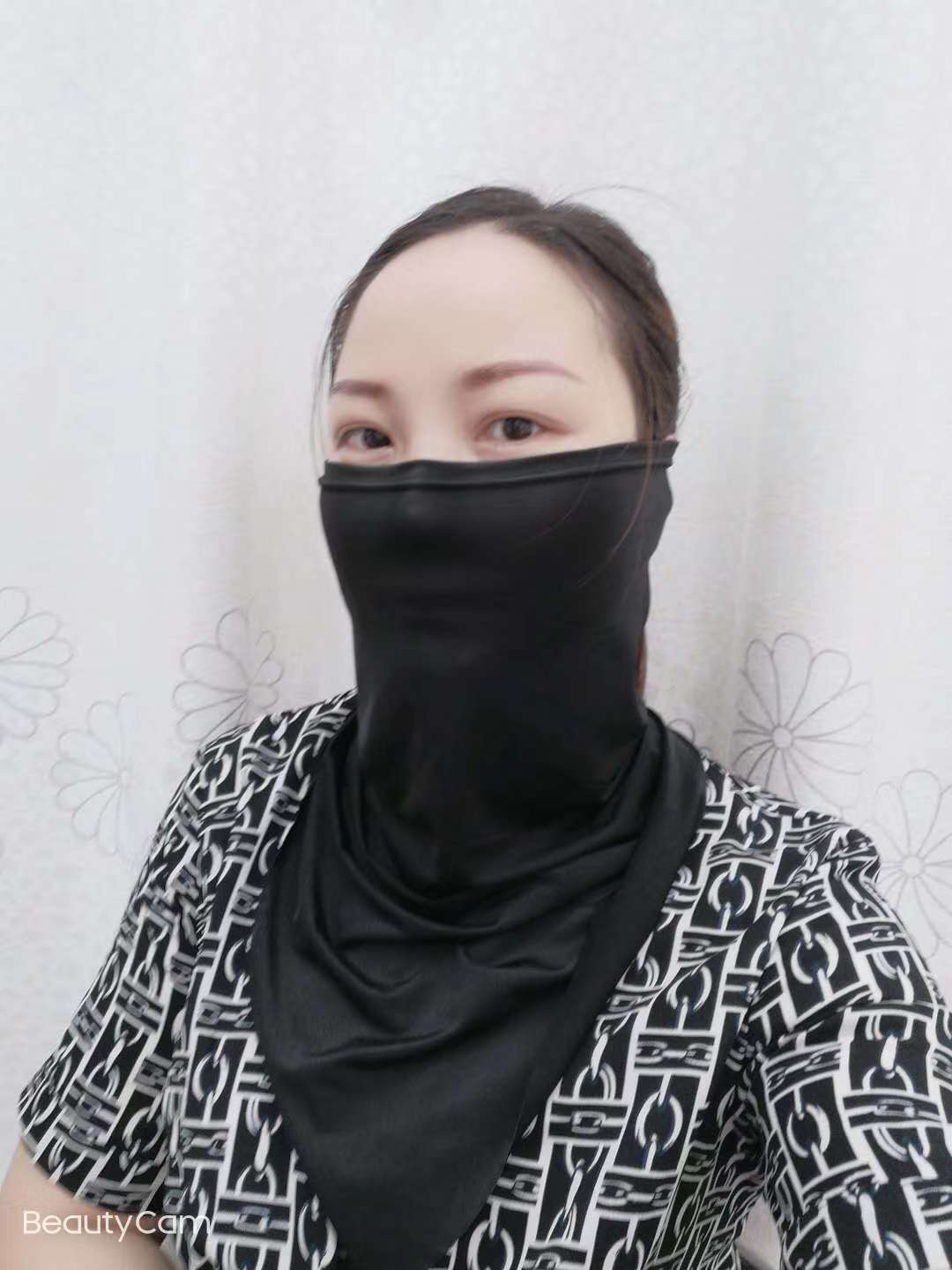 Sunscreen and dust mask 10 thumbnail