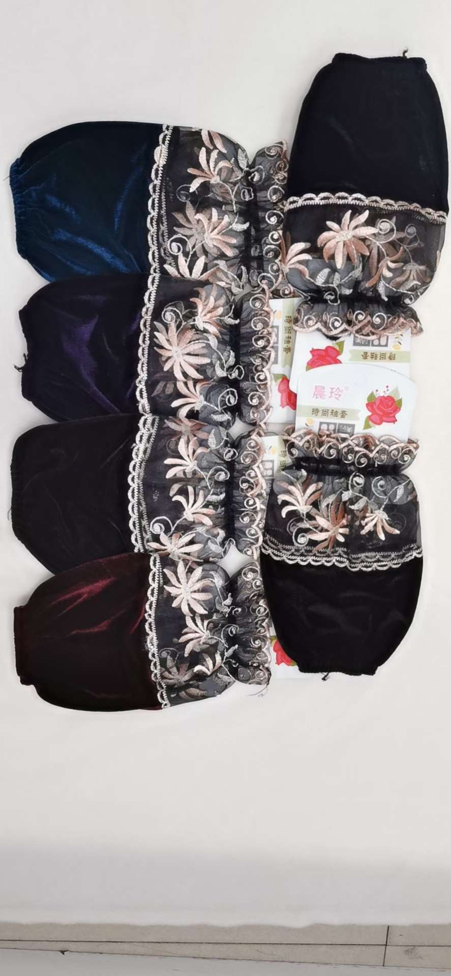 Fashionable velvet lace short sleeve sleeves 1