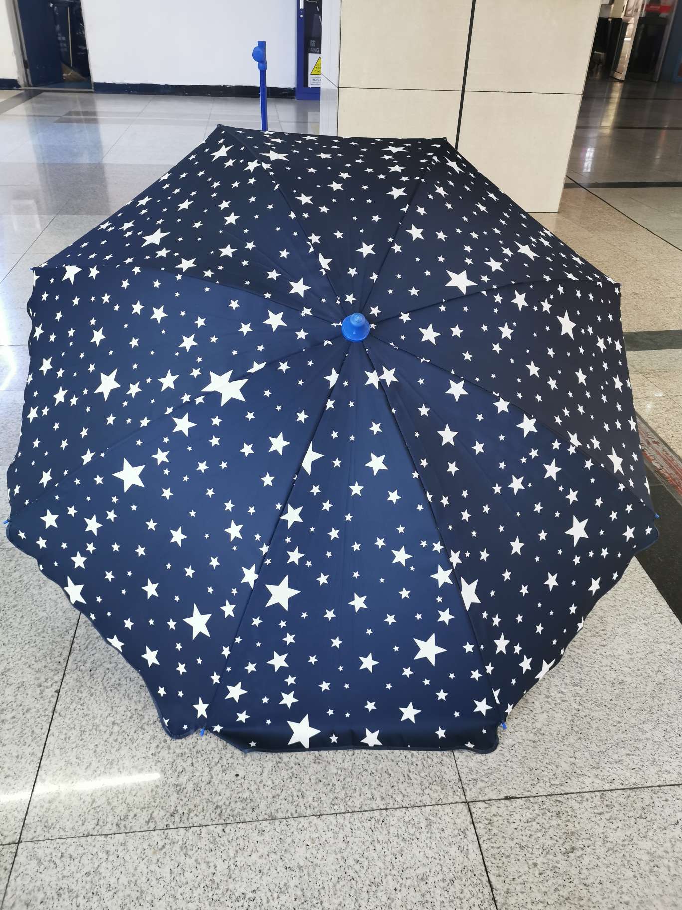 Factory direct sales of star-patterned beach umbrellas and sun umbrellas Item Picture