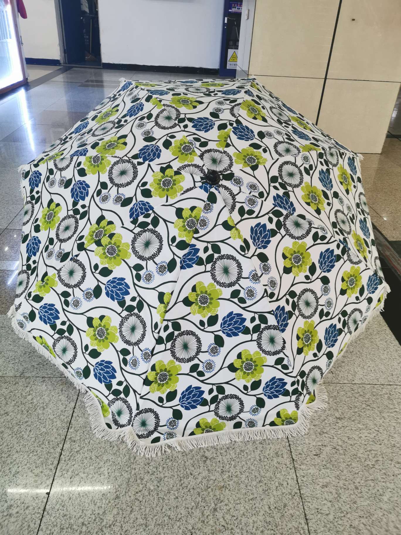 Hengyang brand outdoor rain and sun protection patterned fringed beach umbrella detail image 6