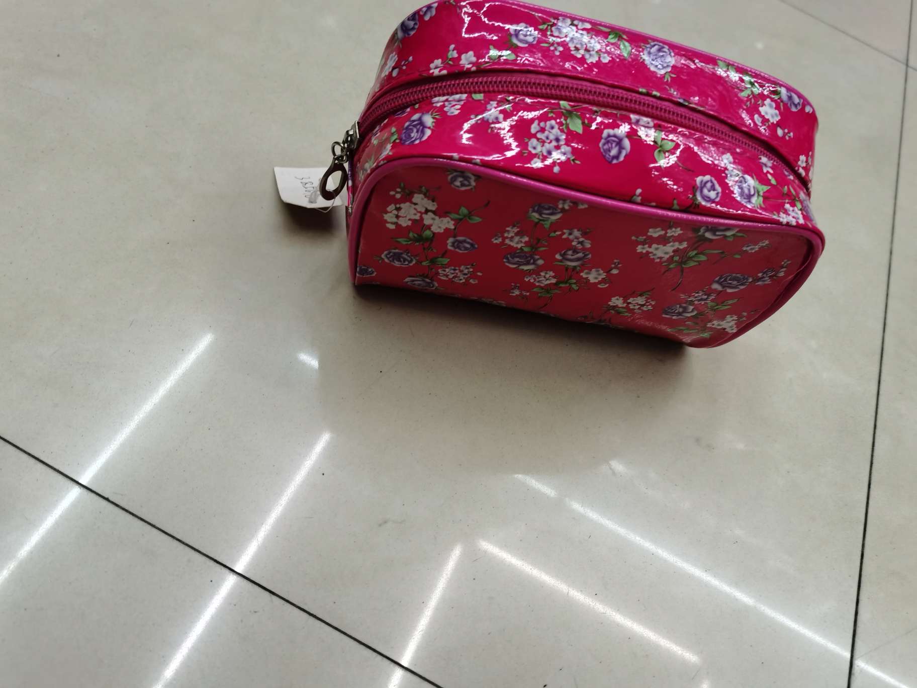 山茶花下半圆包