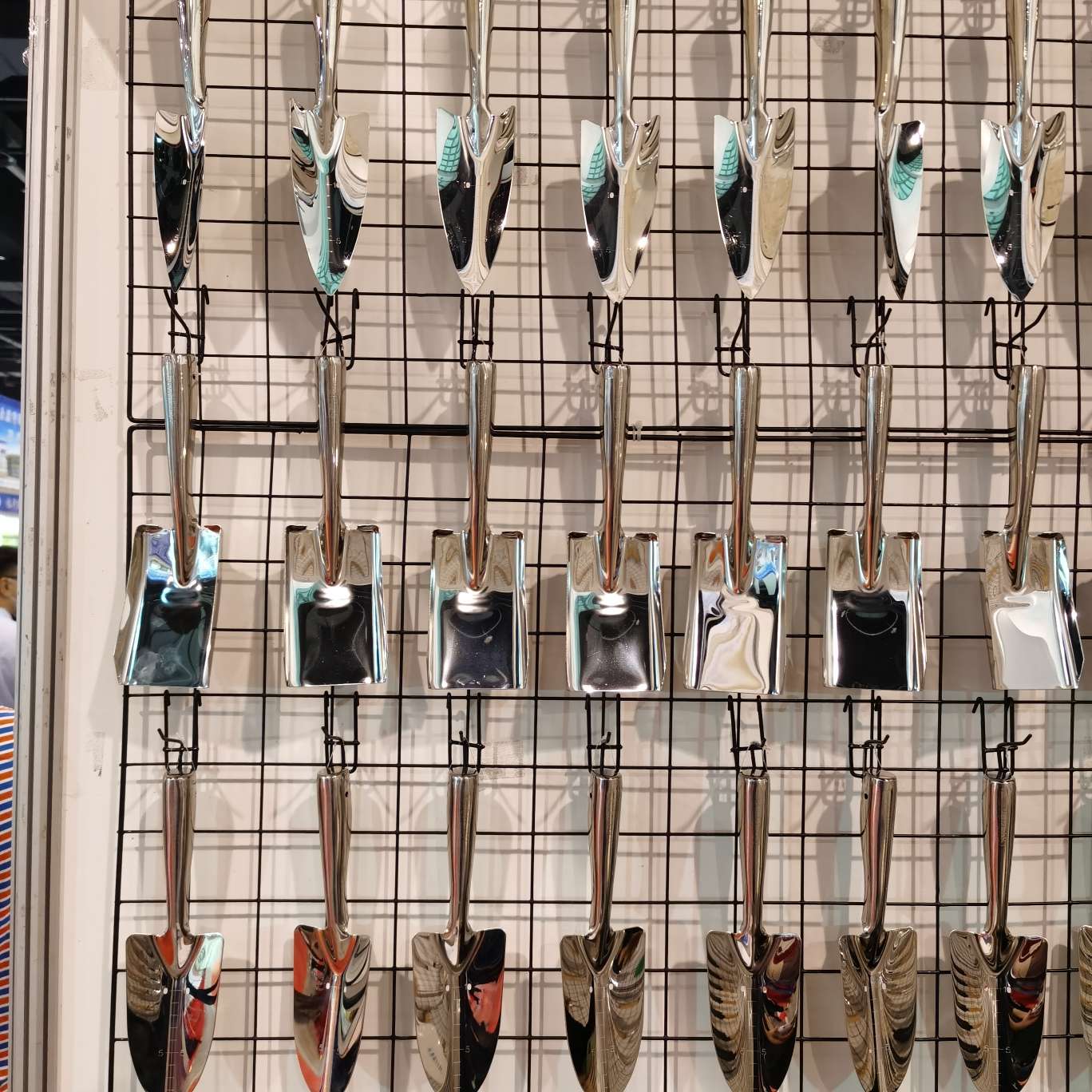 工厂直销品质优良各种园林工具,款式新颖品种繁多。详情图10