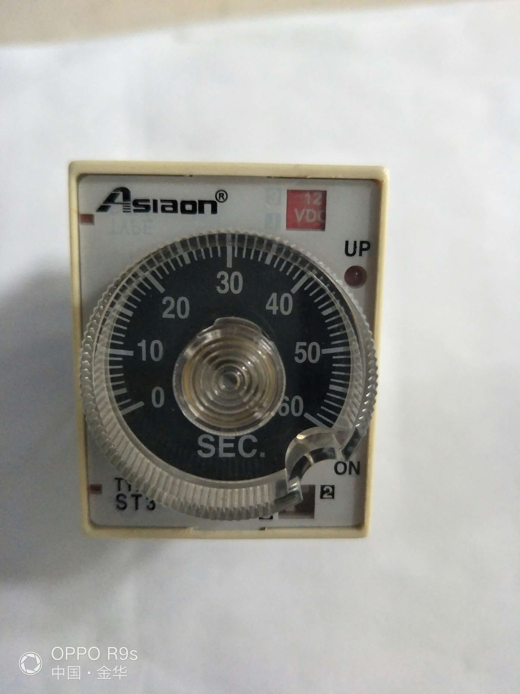 时间继电器ST3PA-B产品图