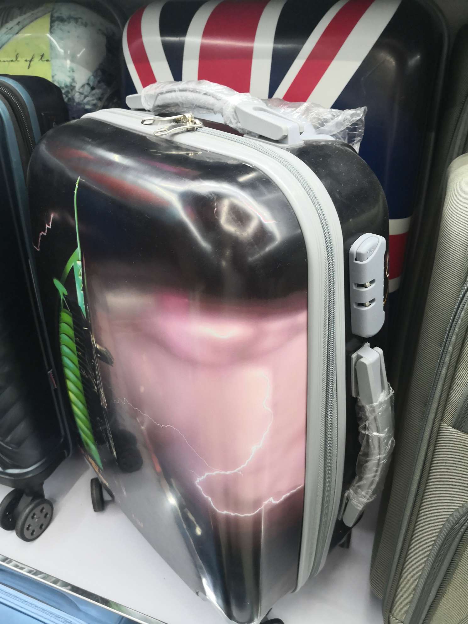 行李箱/行李箱登机箱/拉杆箱/轮椅/电动拉杆箱产品图