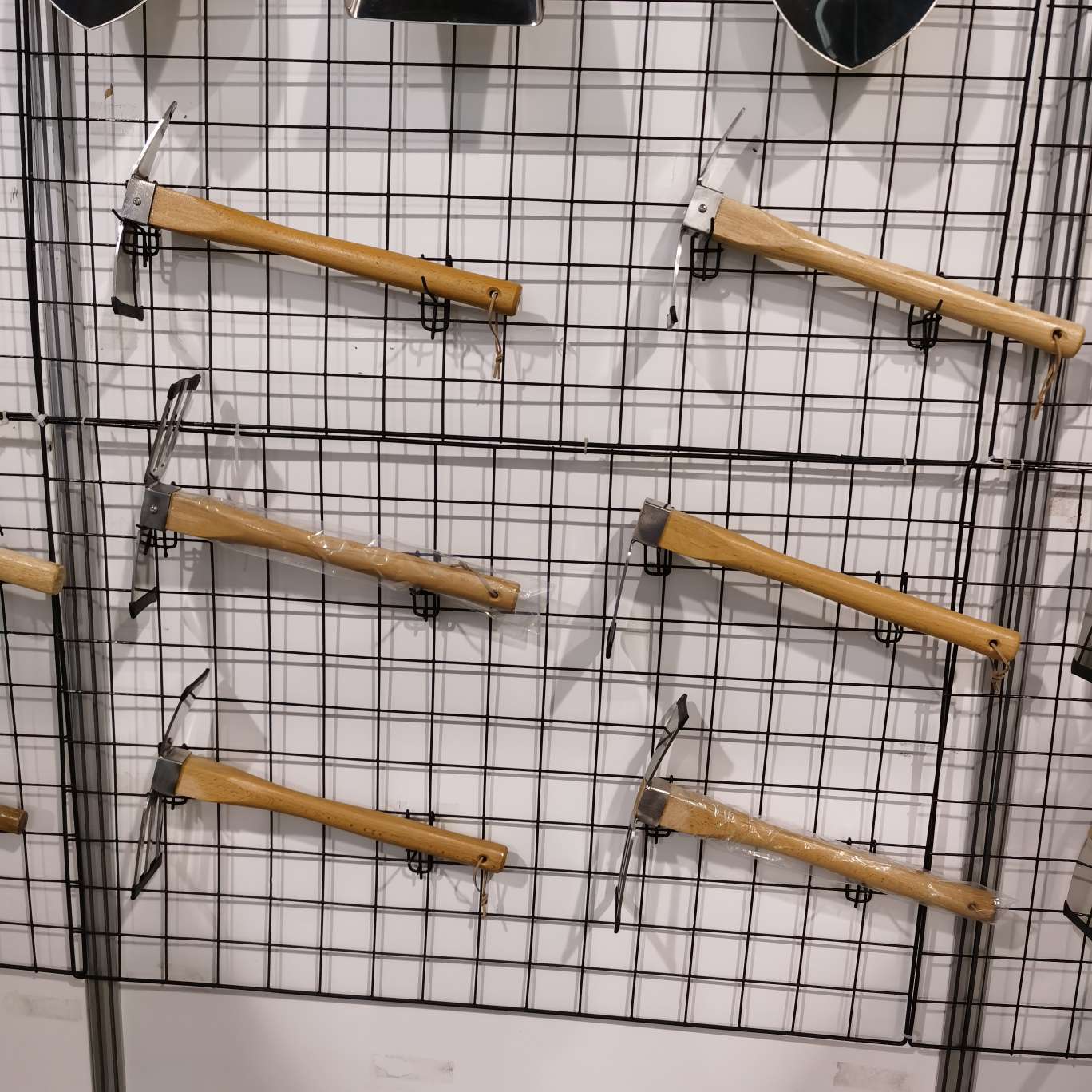 工厂直销品质优良各种园林工具,款式新颖品种繁多。详情图4