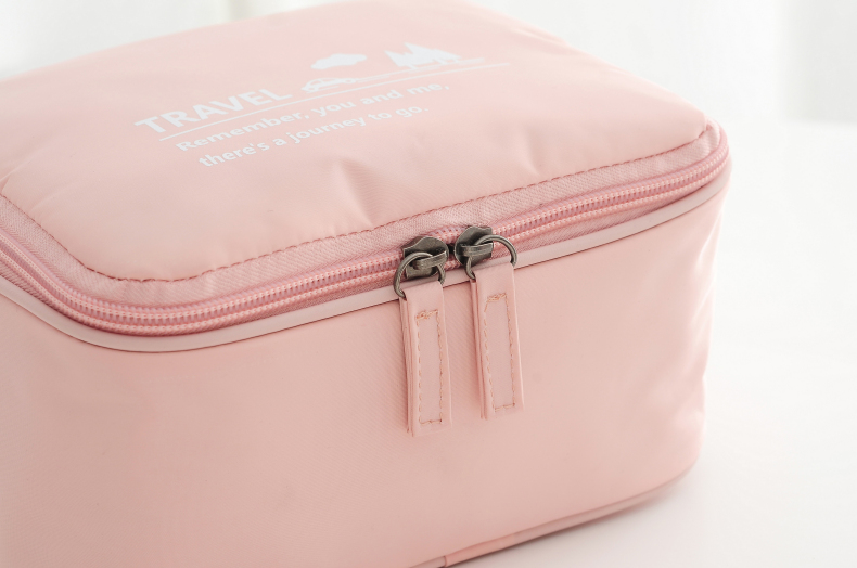 记忆挂钩洗漱包白底实物图