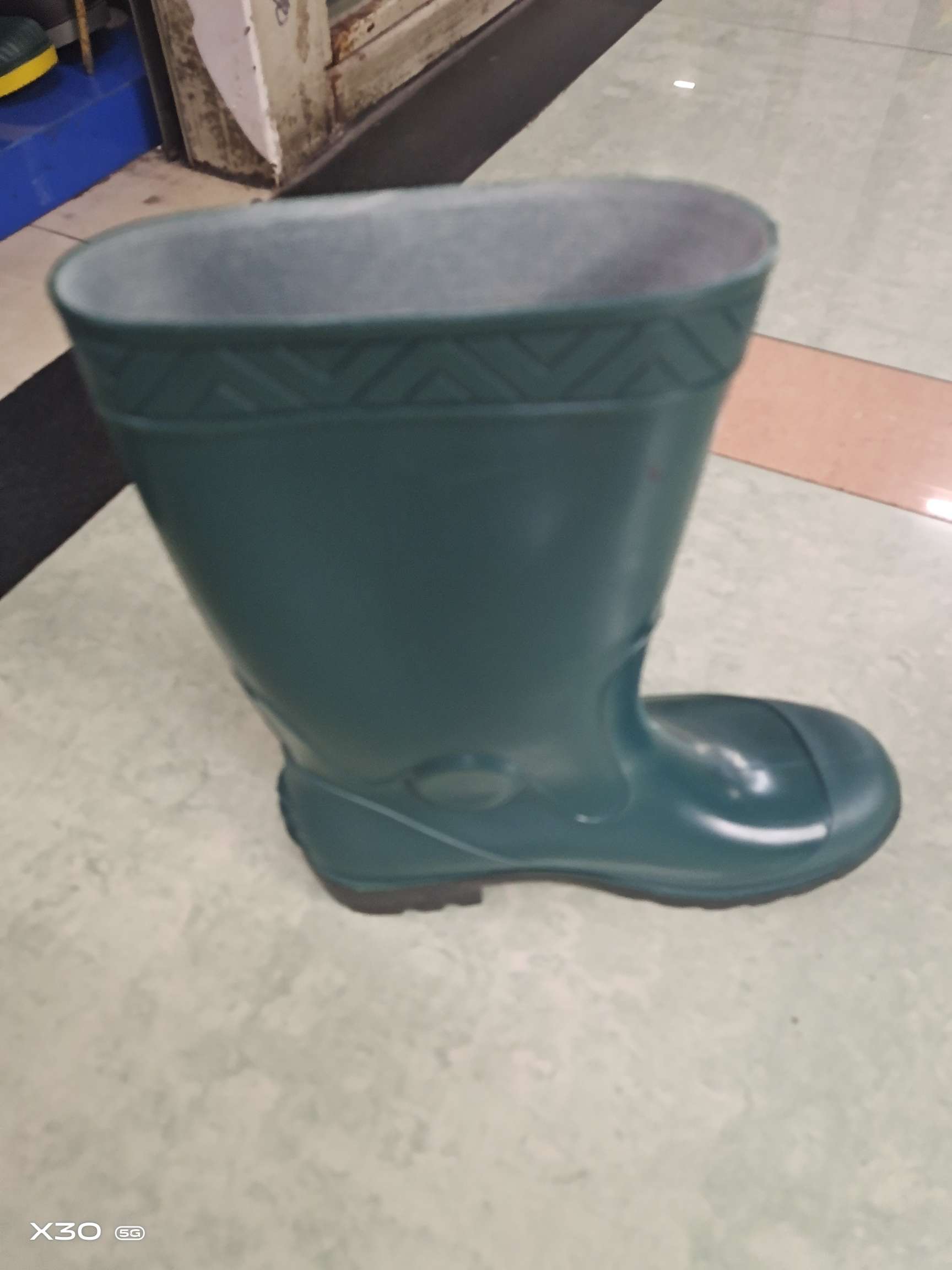绿色中筒雨鞋详情图1