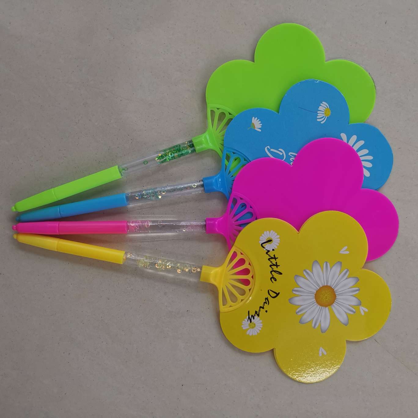 Flower-shaped sand gel pen detail image 2