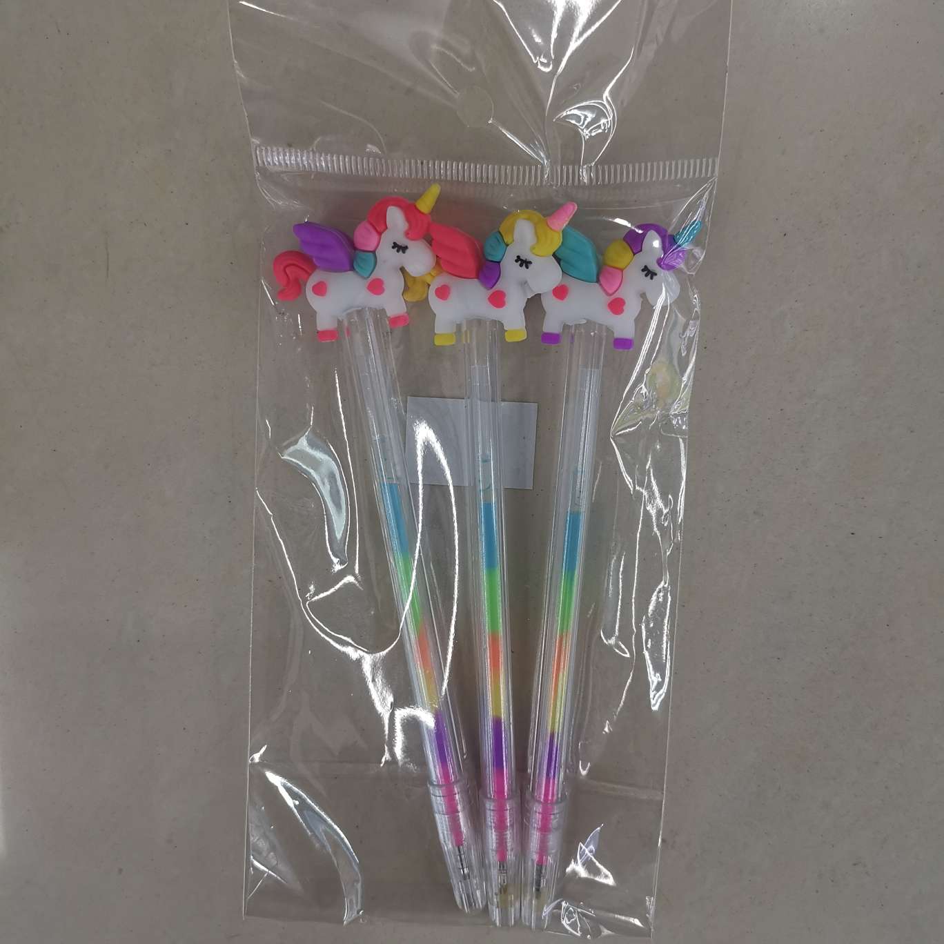 Pastel pen in the shape of a flying horse Item Picture