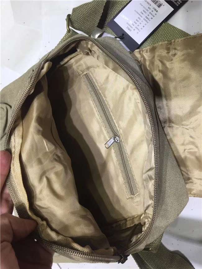 帆布斜挎包单肩包男女通用款旅行小背包详情图1