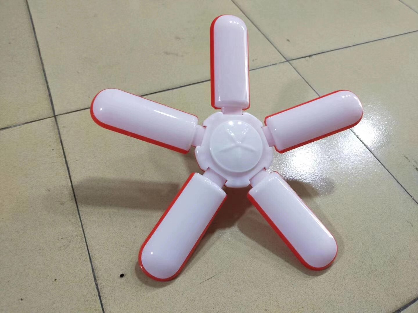 叶子灯五叶