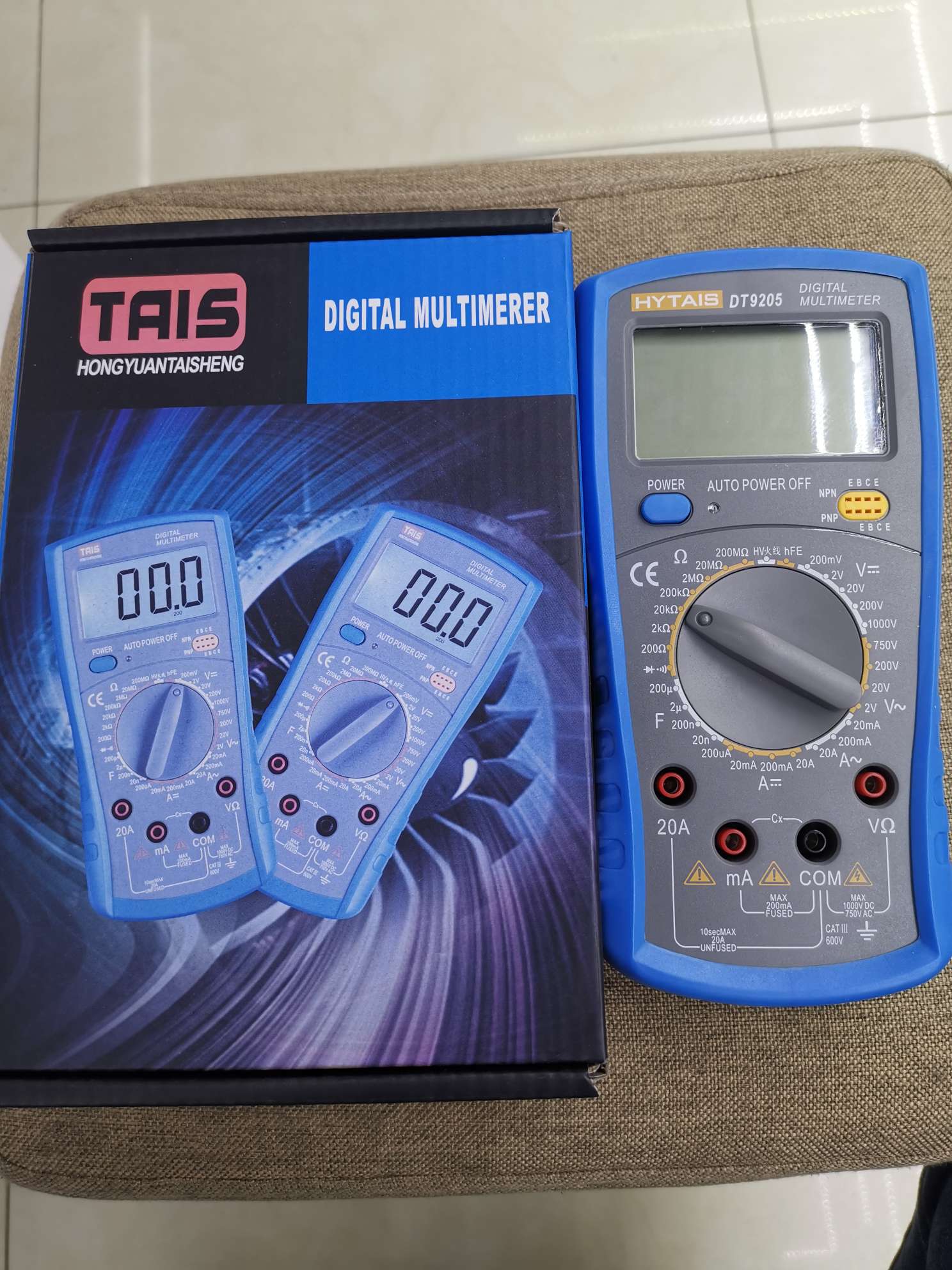 DT9205万用表产品图