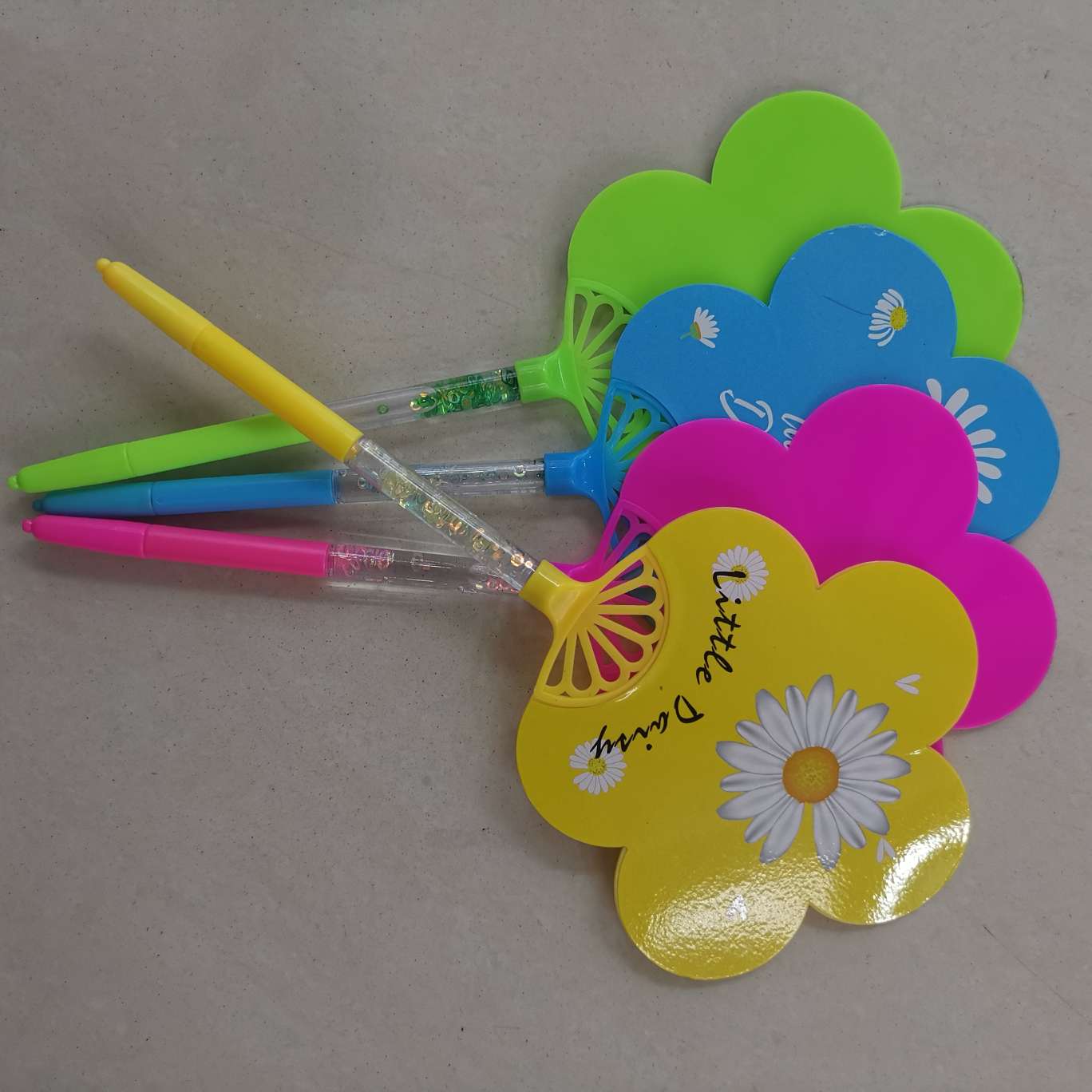 Flower-shaped sand gel pen Application Scenario