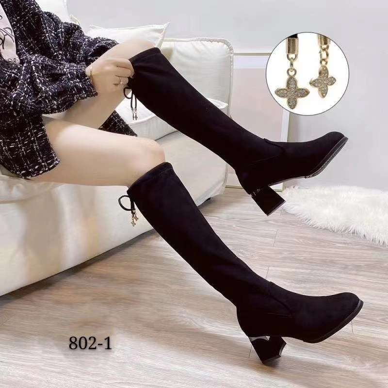 Long boots Application Scenario