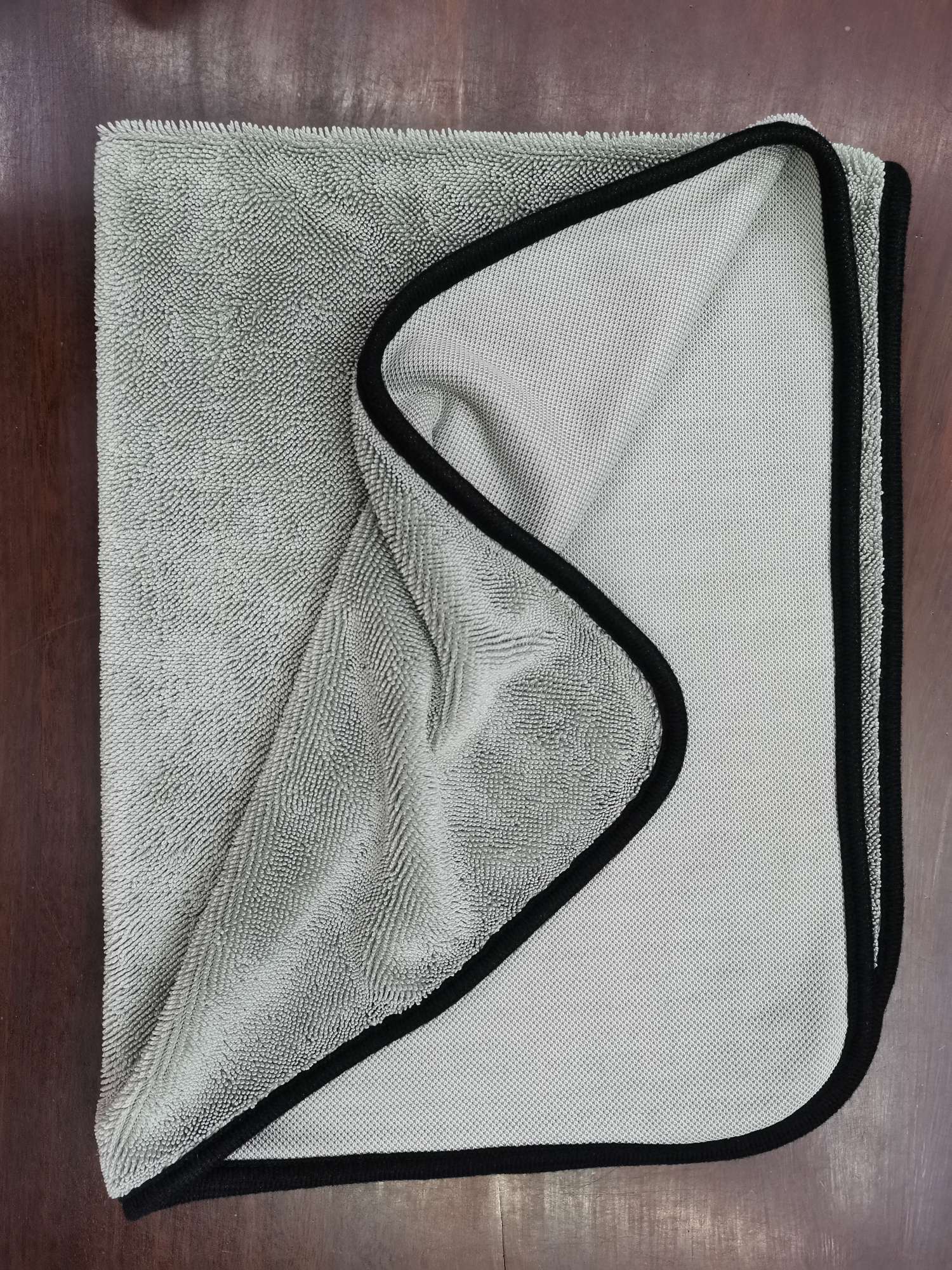 JLZ-274 Jielie Bamboo Car Cleaning Towel with edge cleaning is a multi-functional cleaning towel that absorbs water and does not shed fibers detail image 3
