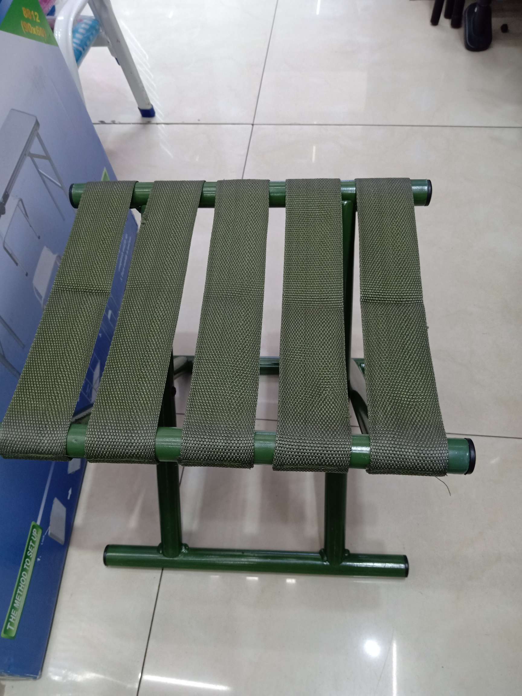 马扎   圆管马扎      钓鱼椅   彩带马扎白底实物图