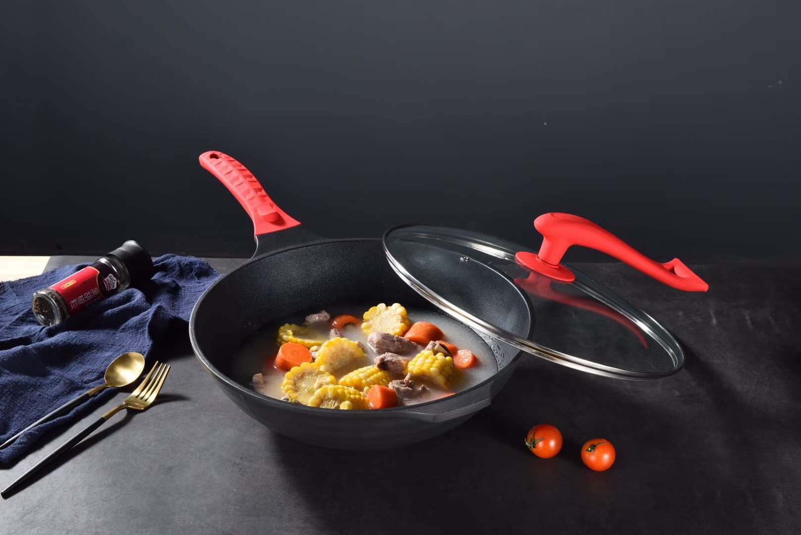 A 32cm wok detail image 1