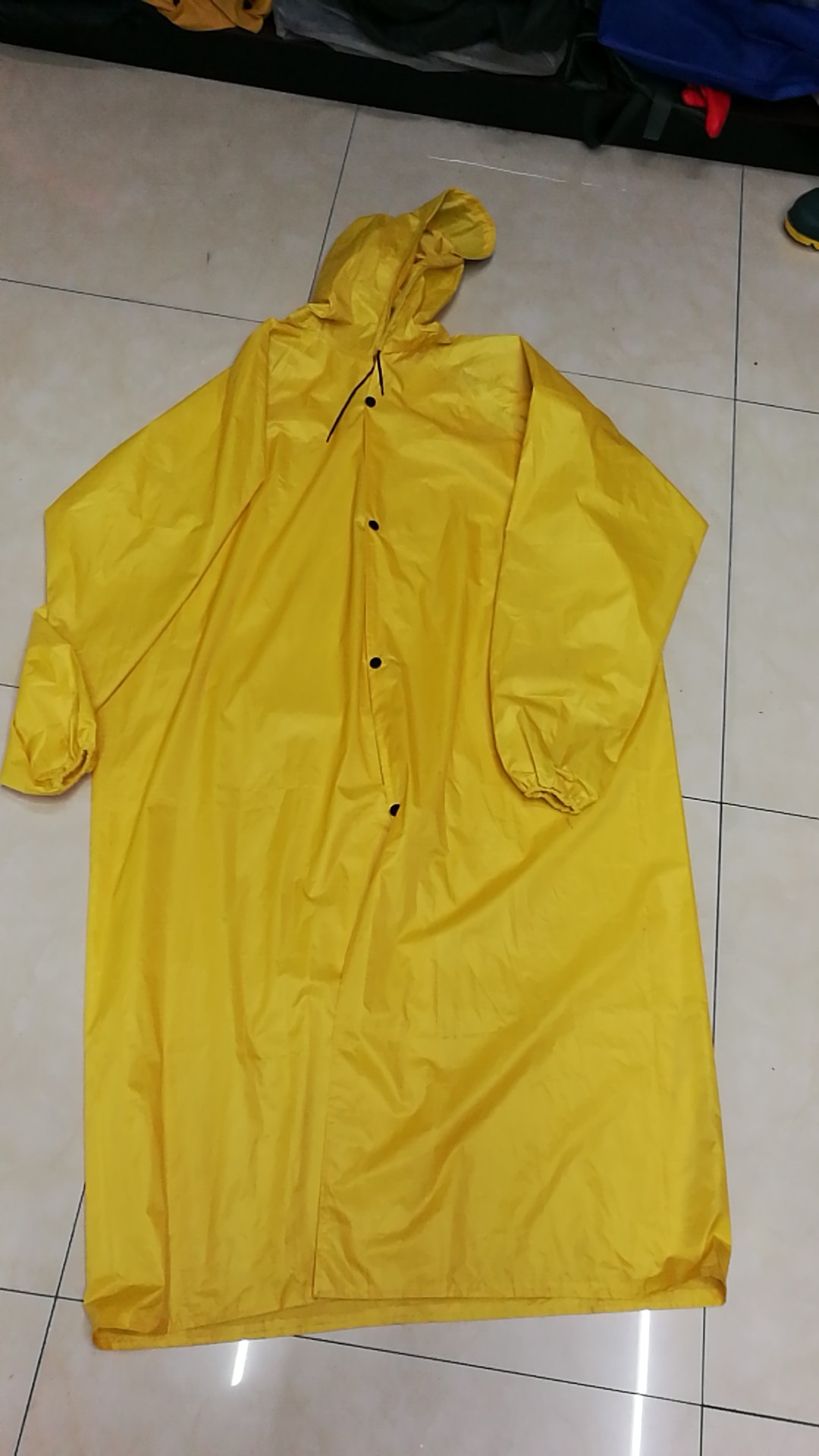 风衣式长雨衣产品图