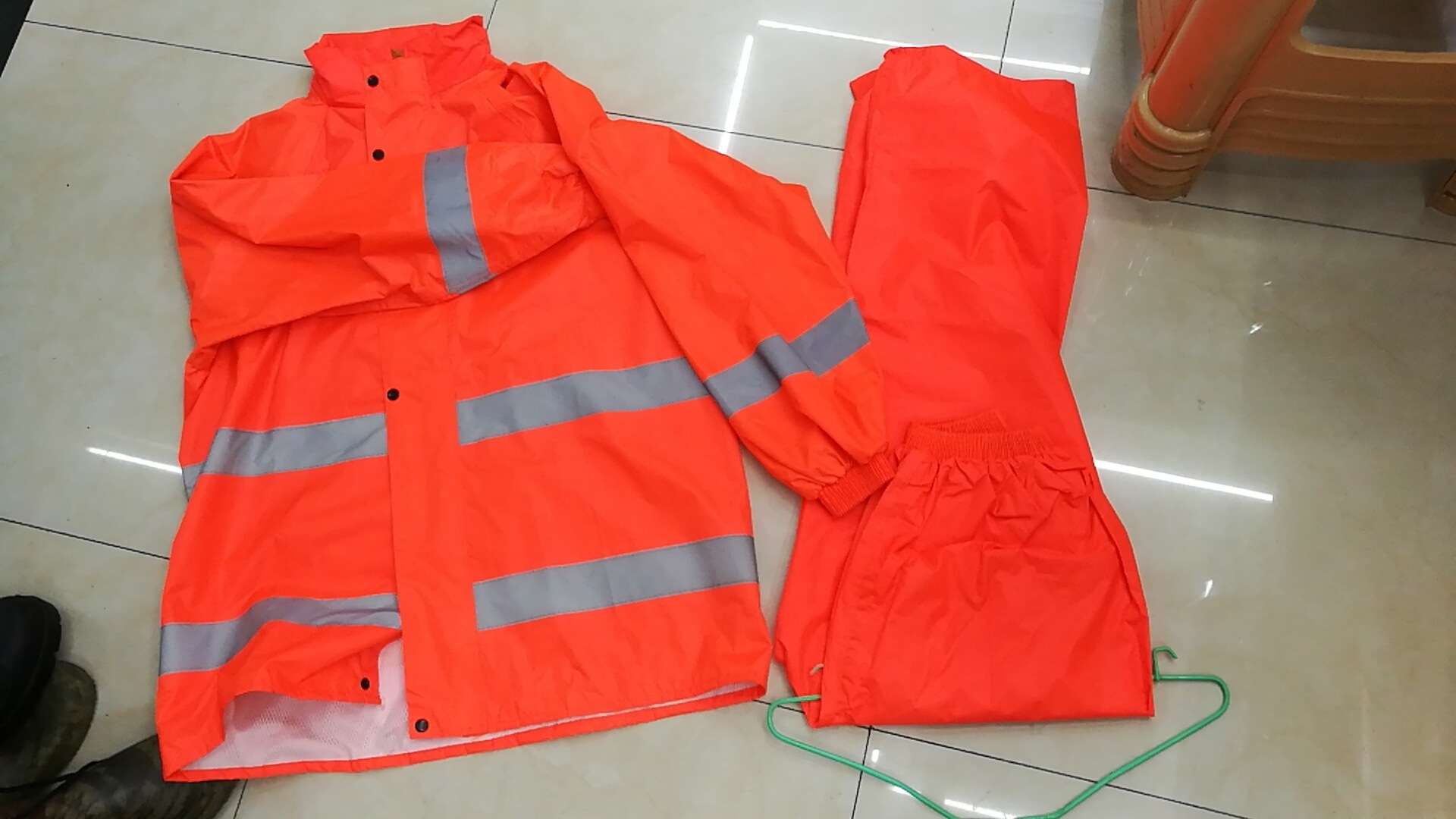 反光环卫雨衣套装产品图