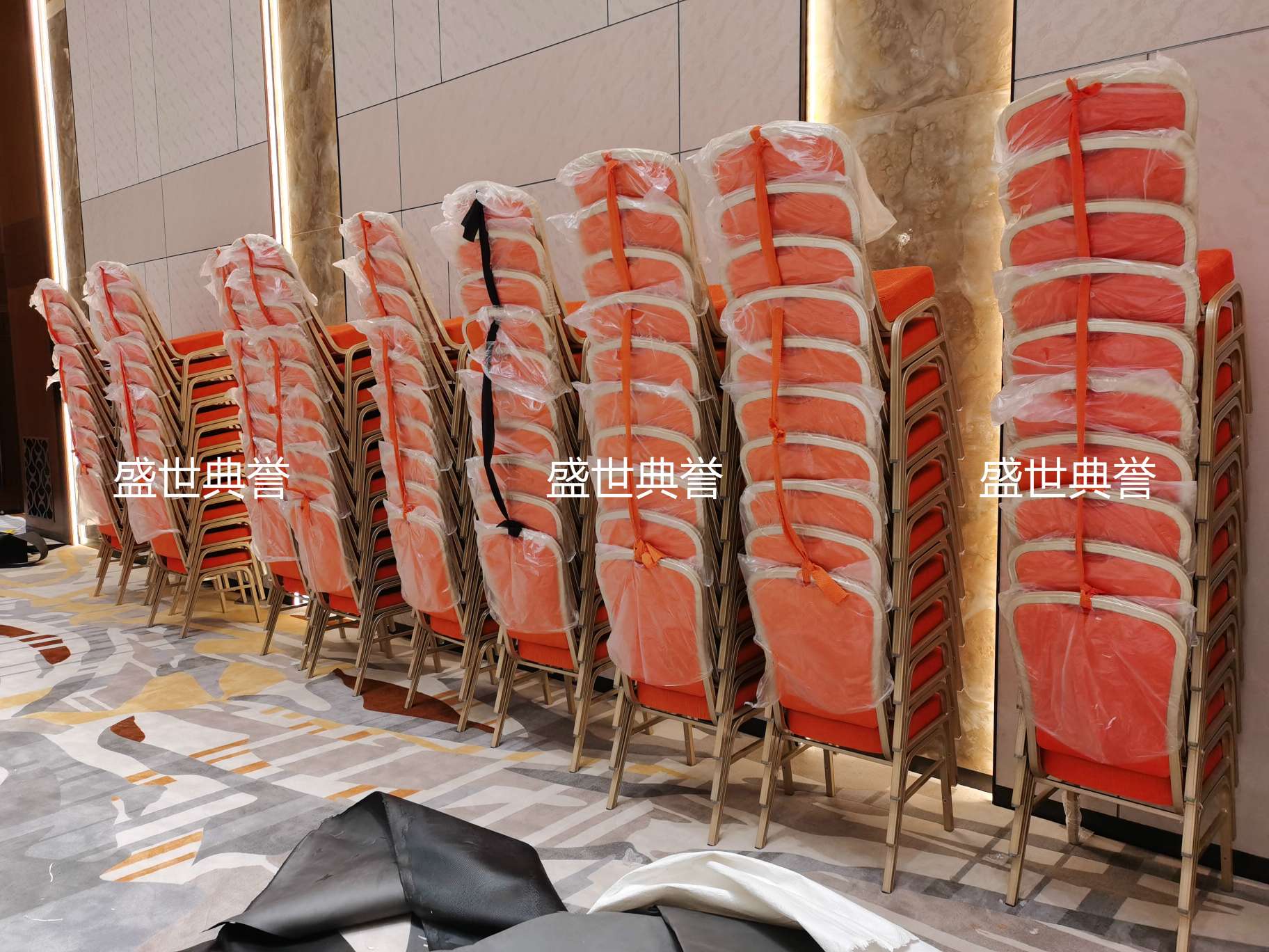 上海五星级酒店宴会厅折叠桌国际会议中心折叠圆桌婚宴1.8米圆桌详情图15