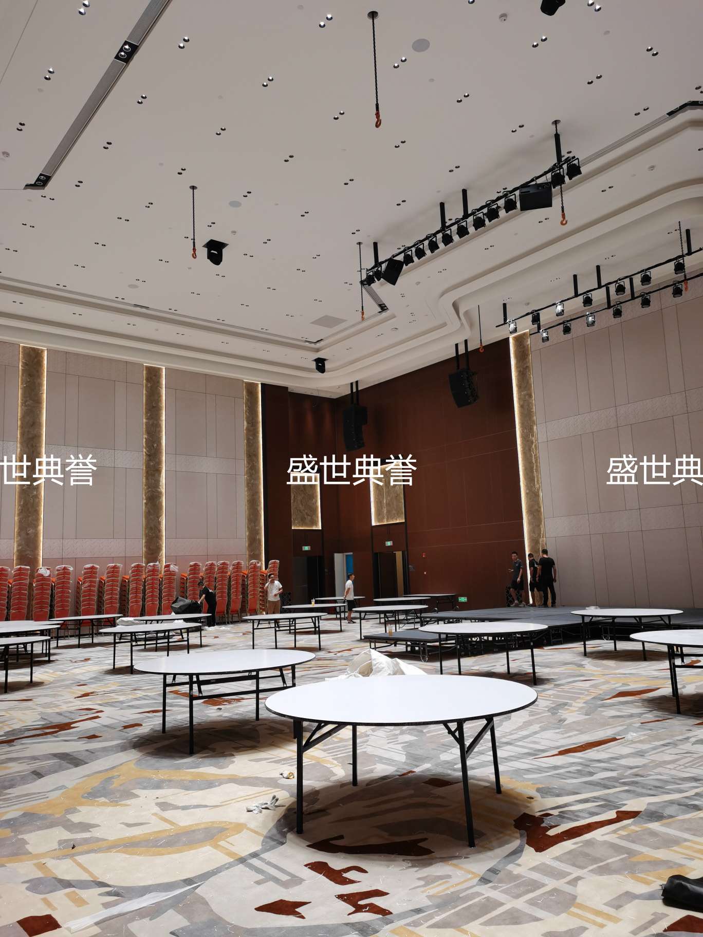 上海五星级酒店宴会厅折叠桌国际会议中心折叠圆桌婚宴1.8米圆桌详情图10