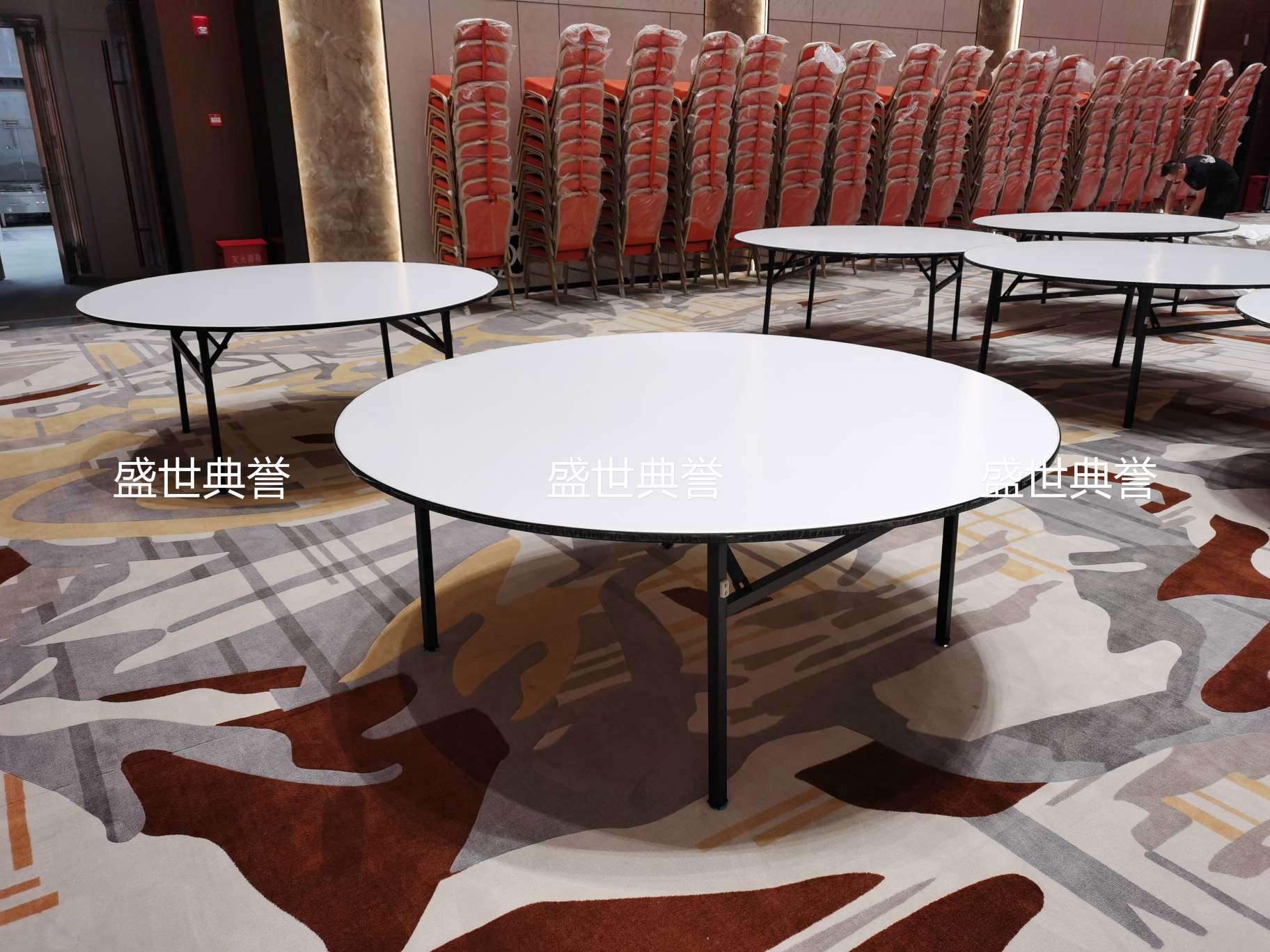 上海五星级酒店宴会厅折叠桌国际会议中心折叠圆桌婚宴1.8米圆桌详情图4