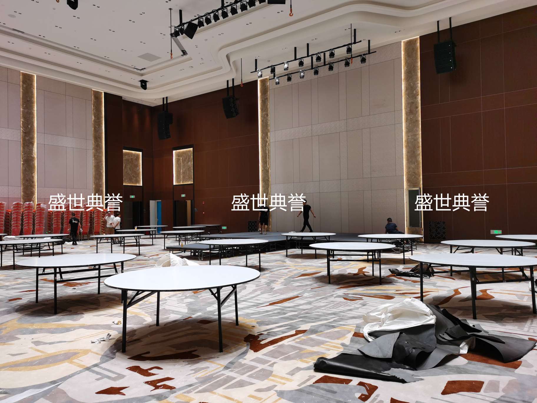 上海五星级酒店宴会厅折叠桌国际会议中心折叠圆桌婚宴1.8米圆桌详情图12