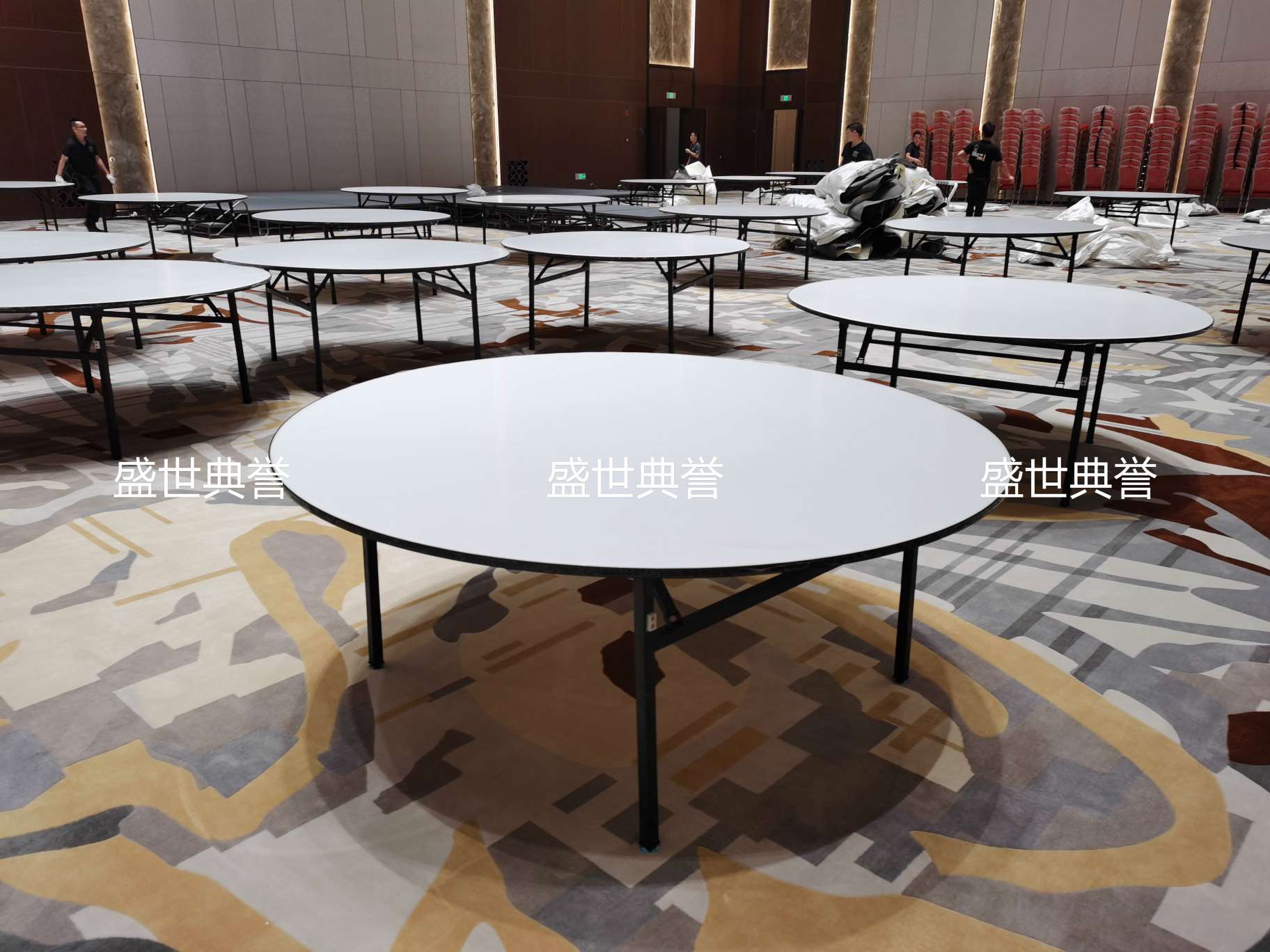上海五星级酒店宴会厅折叠桌国际会议中心折叠圆桌婚宴1.8米圆桌详情图2