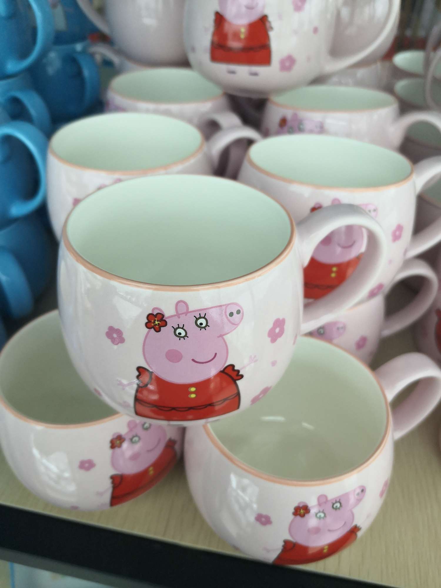 正版授权小猪佩奇钵杯粉色细节图