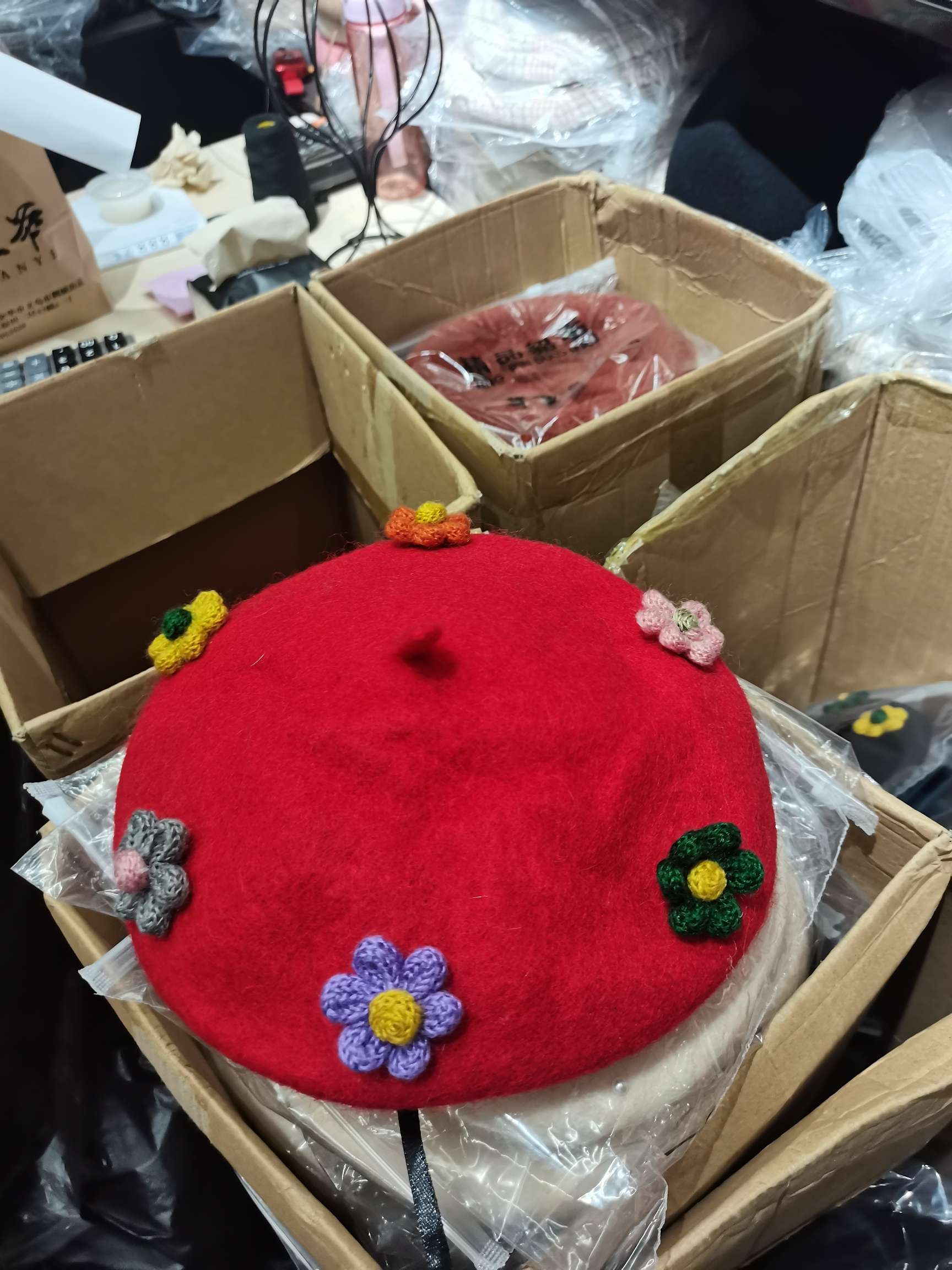 Children's Bud Hats Berets full figure