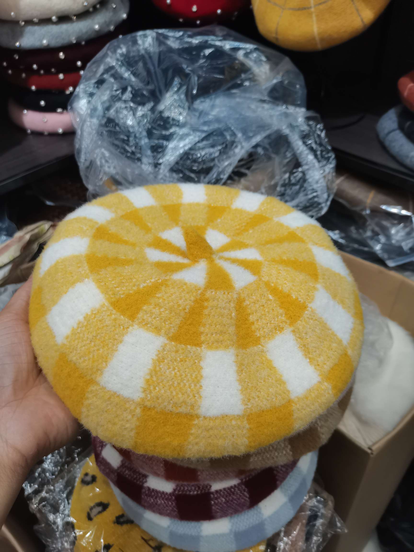 Mesh Wool Beret Item Picture
