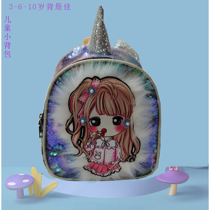 双肩背包实物图
