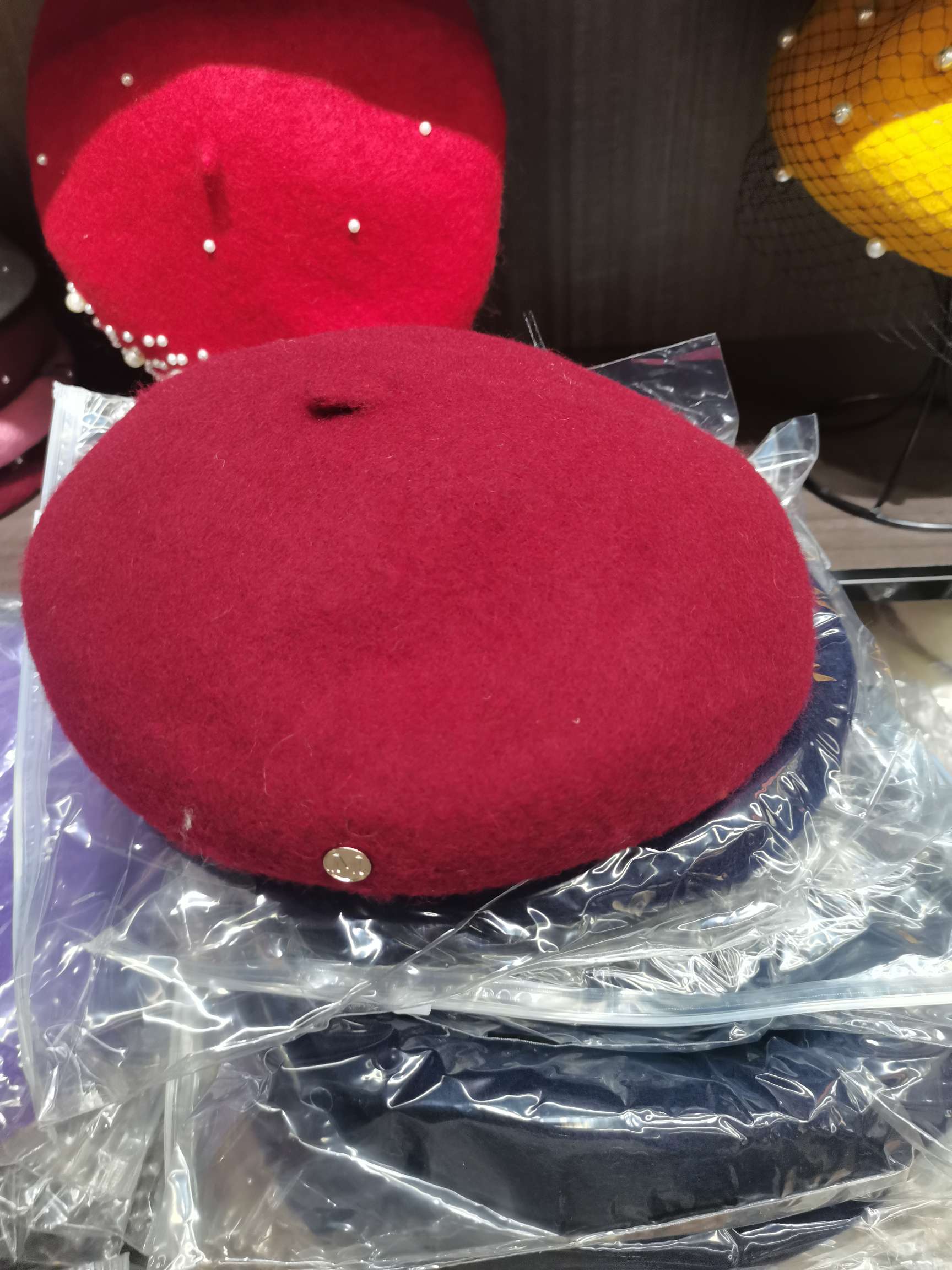 Wool Beret Woman Pearl Item Picture
