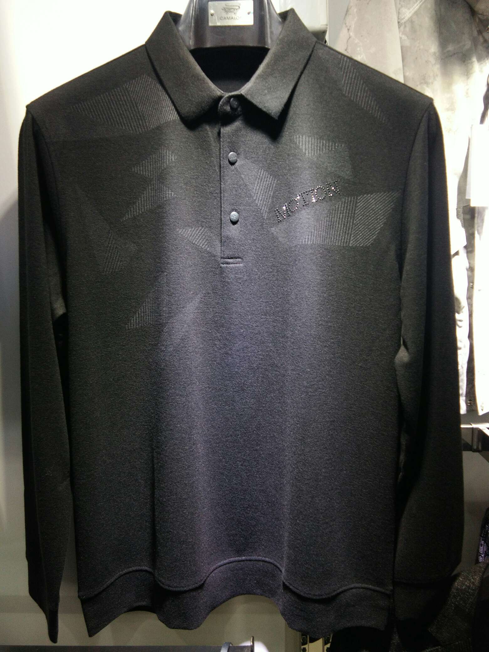 Casual long-sleeved lapel T-shirt thumbnail