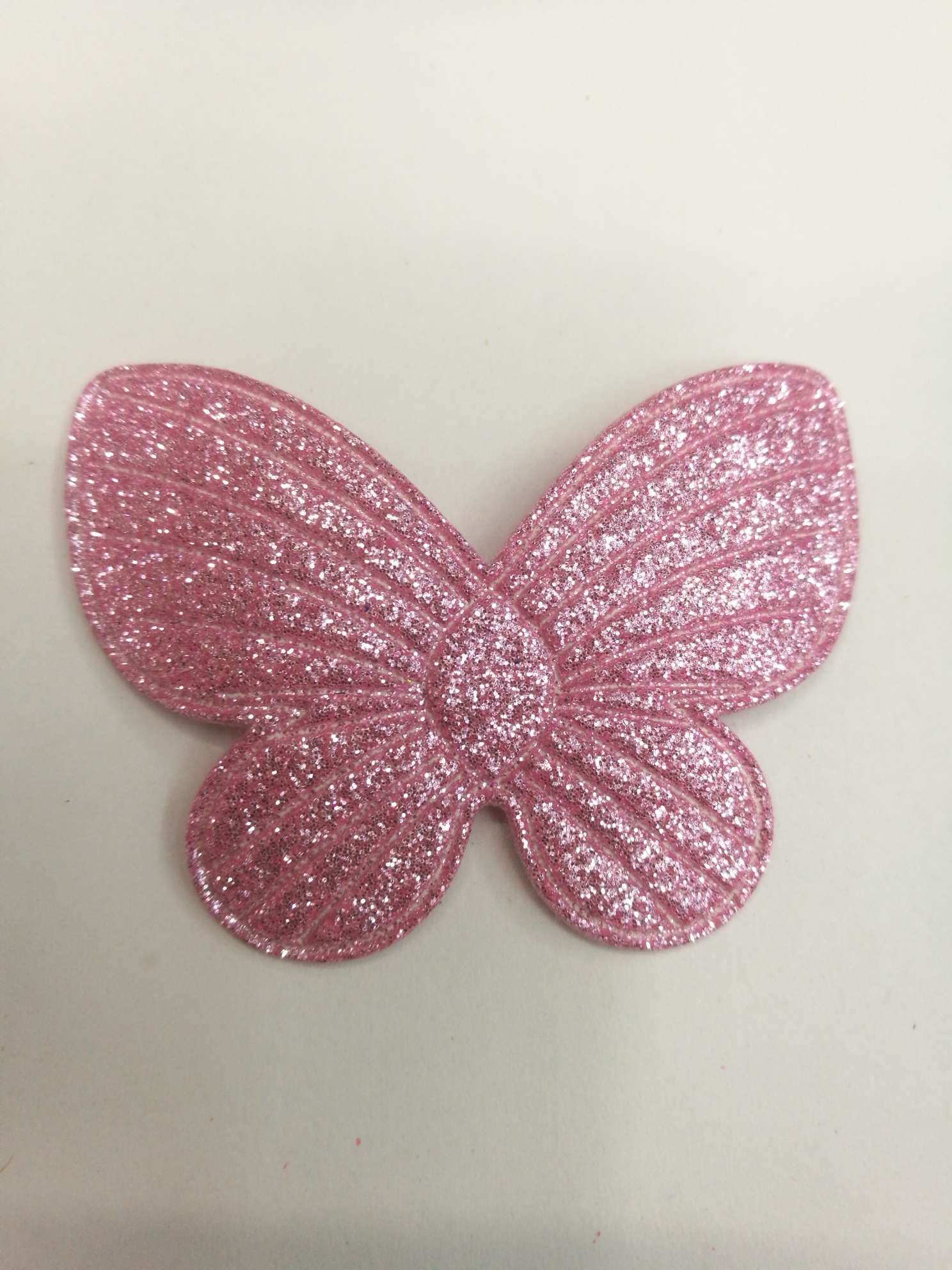 6厘米亮粉皮压痕蝴蝶服装头饰袜子鞋子箱包等配件蝴蝶