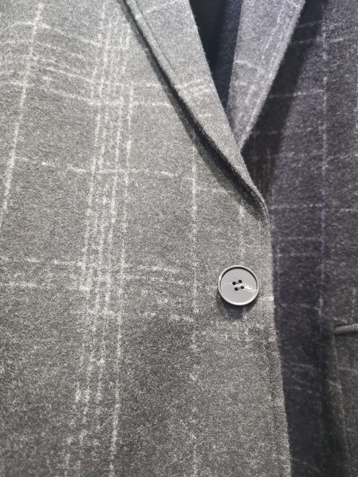 PA725110-28 detail image 1