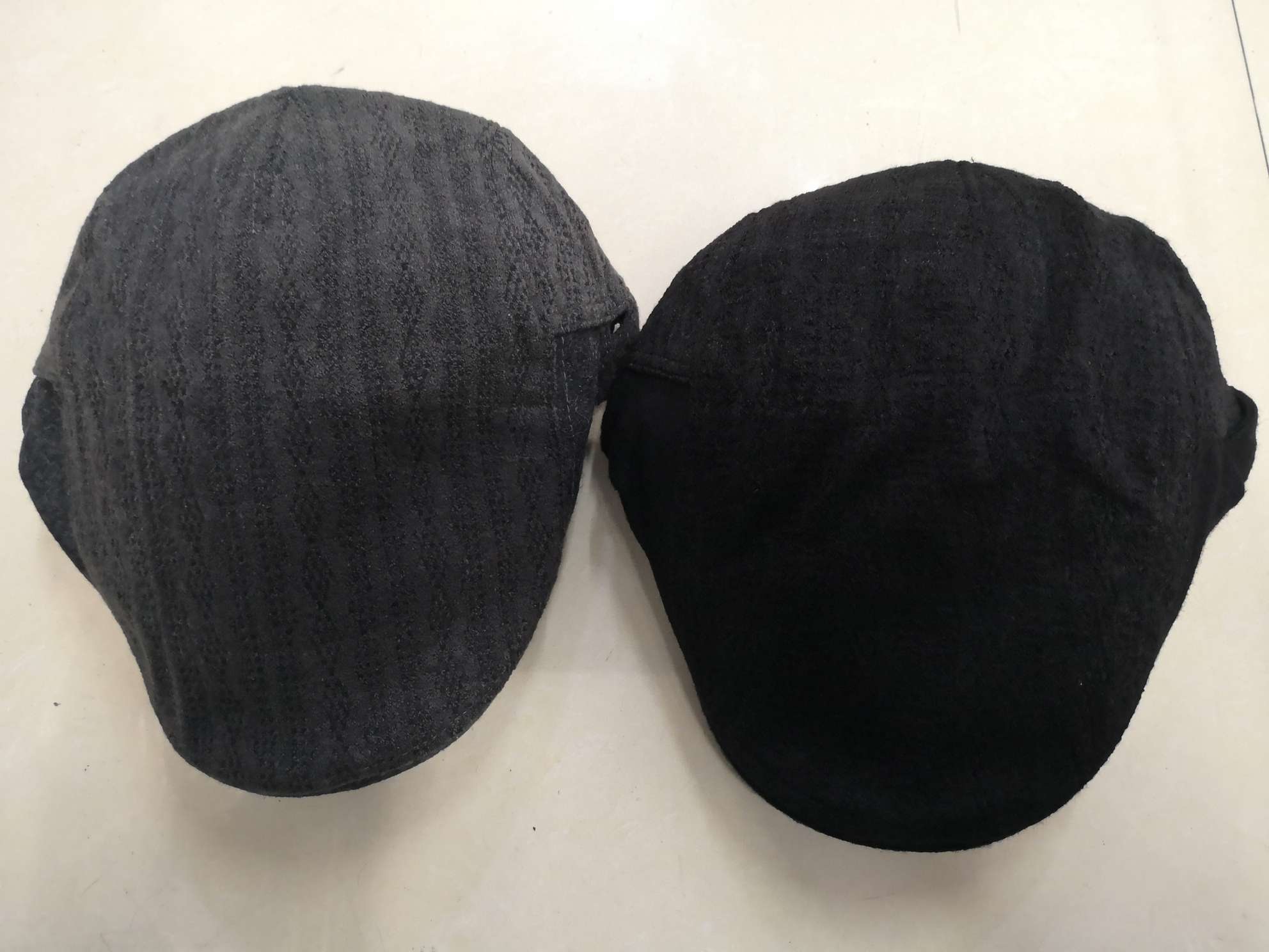 Knitted tongue cap thumbnail