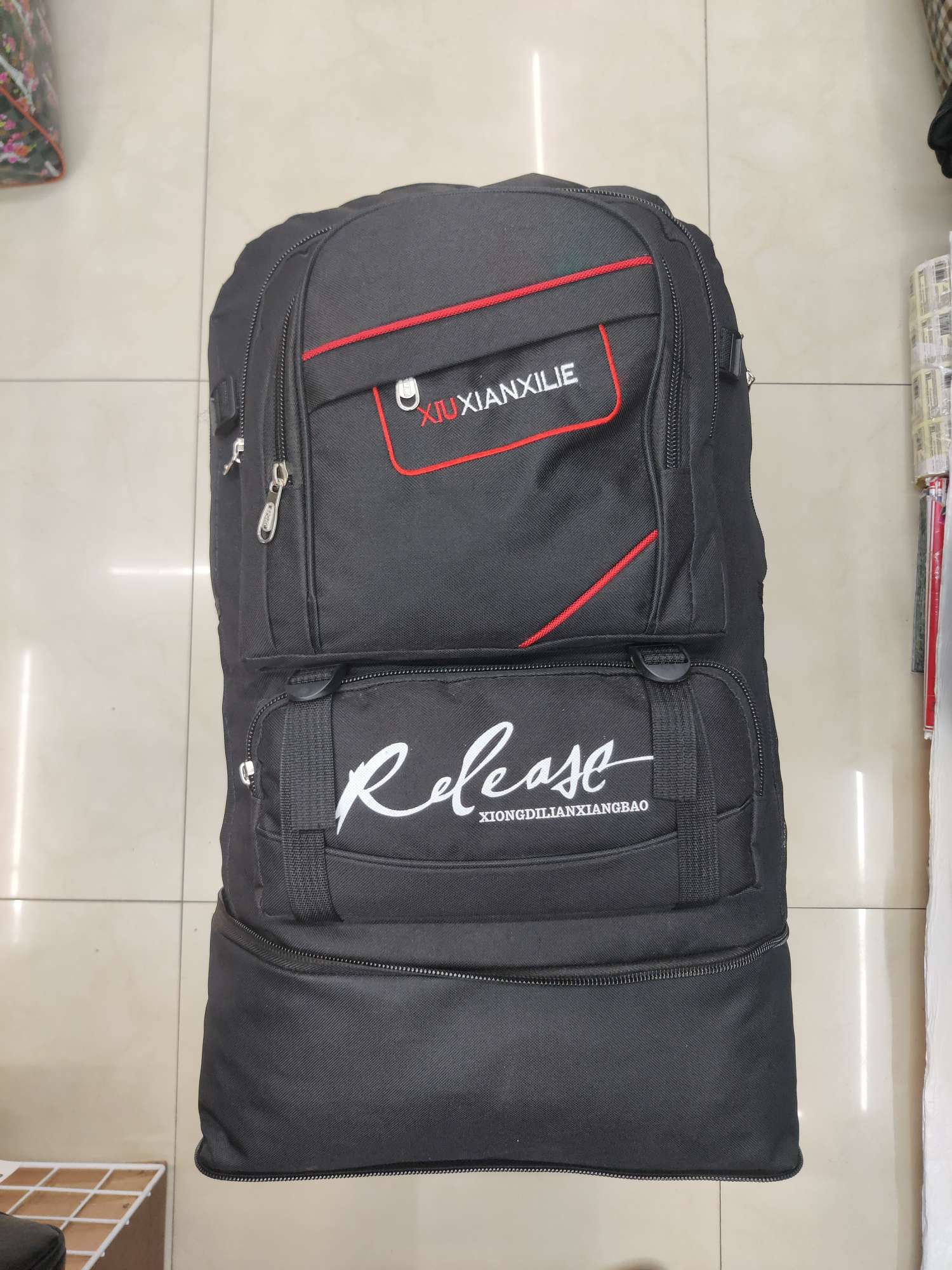 印字登山包，双肩背包