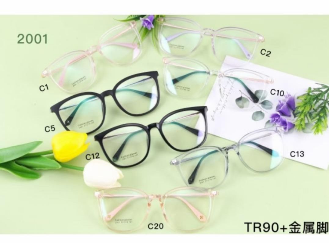 Sunglasses Myopic glasses frames can be matched Sunglasses are now flat lenses