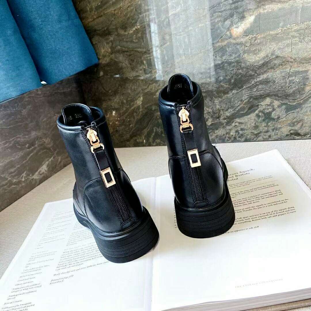 真皮中靴