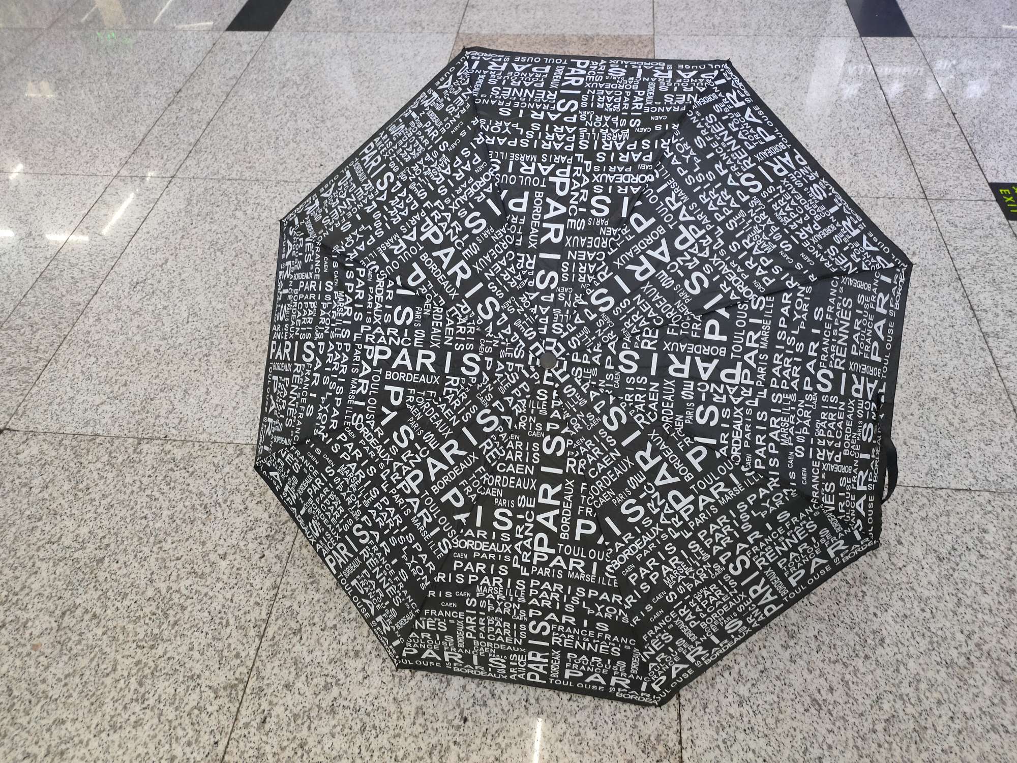 55cm8k three-fold ultra-mini umbrella, polyester silk fabric printed with Parisian letters detail image 7